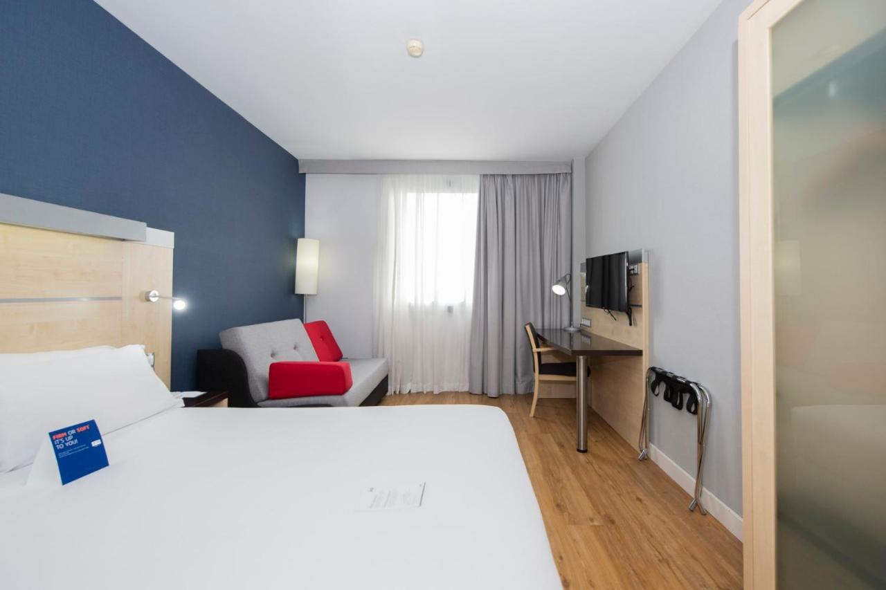 HOTEL HOLIDAY INN EXPRESS BARCELONA CITY 22@ BARCELONA 3* (Spain) - from £  119 | HOTELMIX